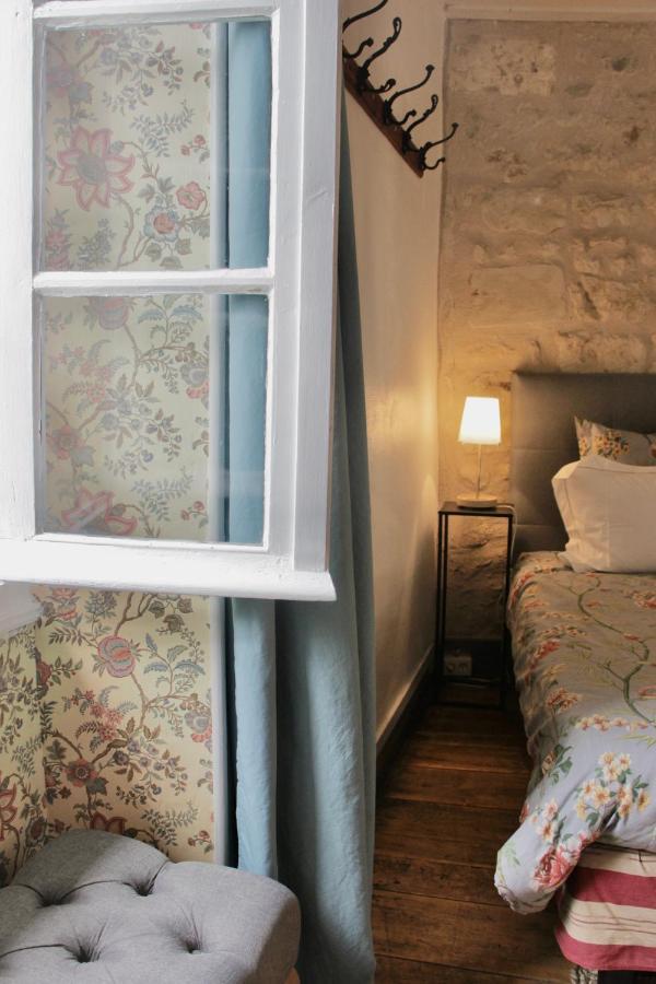 Grange Bleuet Bed and Breakfast Aubeterre-sur-Dronne Esterno foto