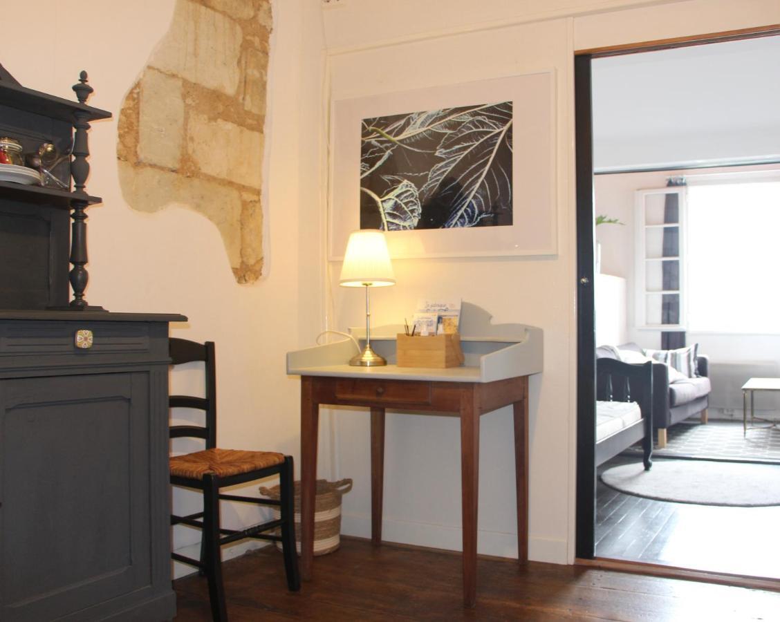 Grange Bleuet Bed and Breakfast Aubeterre-sur-Dronne Esterno foto