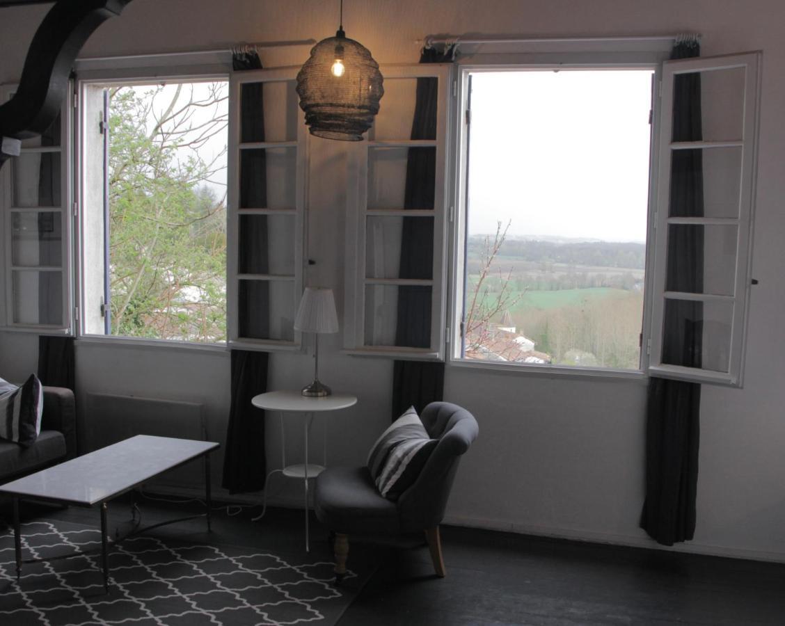 Grange Bleuet Bed and Breakfast Aubeterre-sur-Dronne Esterno foto